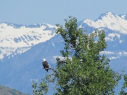 Warm Springs Inn & Winery