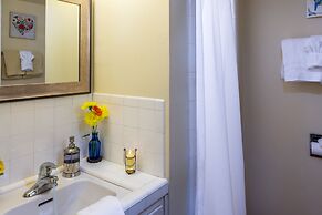 Warm Springs Inn & Winery