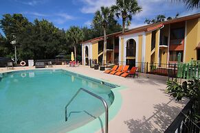 The Central Motel