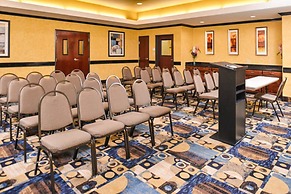 Sleep Inn & Suites Near Downtown North