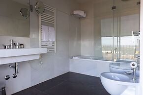 Bom Sucesso Resort