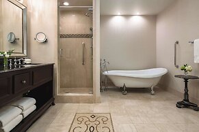 The Roosevelt New Orleans, A Waldorf Astoria Hotel