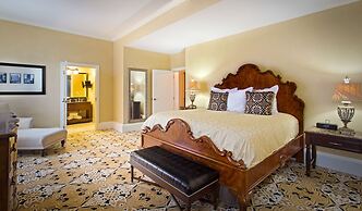 The Roosevelt New Orleans, A Waldorf Astoria Hotel