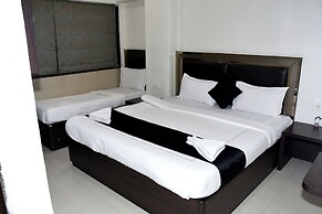 Hotel Kamran Residency - Near US Embassy