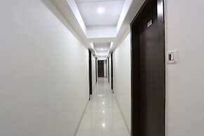 Hotel Kamran Residency - Near US Embassy