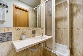 Polikoff Business Hotel