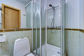 Polikoff Business Hotel