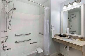 Best Western Plus MidAmerica Hotel