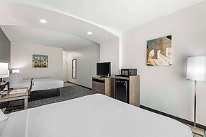 Best Western Plus MidAmerica Hotel