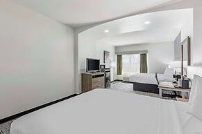 Best Western Plus MidAmerica Hotel