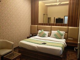Rupam Hotel