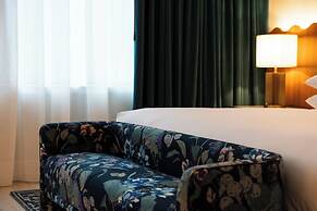 Kimpton Hotel Monaco Baltimore Inner Harbor by IHG