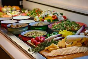 Sadot Hotel Ben Gurion Airport - an Atlas Boutique Hotel
