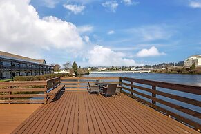 Edgewater Inn and Suites, an Ascend Collection Hotel