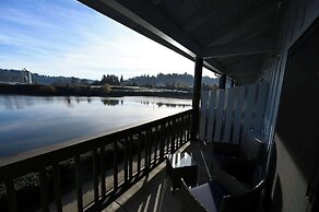 Edgewater Inn and Suites, Ascend Hotel Collection