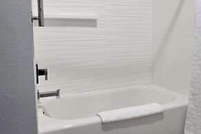 Edgewater Inn and Suites, Ascend Hotel Collection