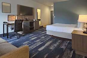 Edgewater Inn and Suites, Ascend Hotel Collection