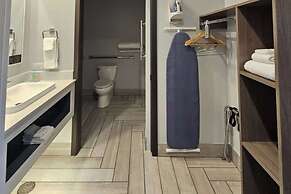 Edgewater Inn and Suites, Ascend Hotel Collection