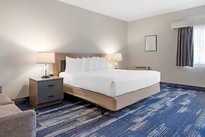 Edgewater Inn and Suites, an Ascend Collection Hotel