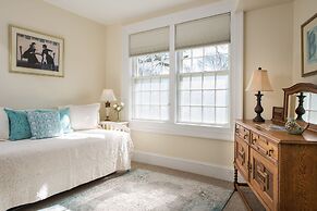 The Captain Farris House B&B