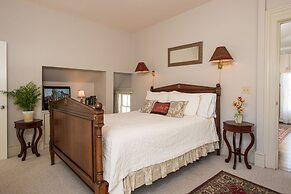 The Captain Farris House B&B