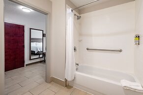 Holiday Inn Express Hotel and Suites Statesville by IHG