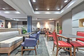 Holiday Inn Express Hotel & Suites Clute - Lake Jackson by IHG