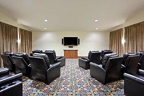 Staybridge Suites Everett-Paine Field by IHG