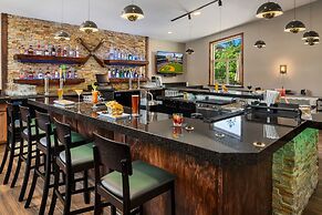 Staybridge Suites Everett-Paine Field by IHG