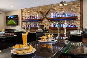 Staybridge Suites Everett-Paine Field by IHG