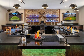 Staybridge Suites Everett-Paine Field by IHG