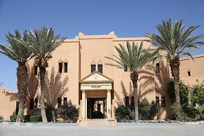 Oscar Hotel by Atlas Studios