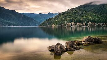 Olympic Inn & Suites