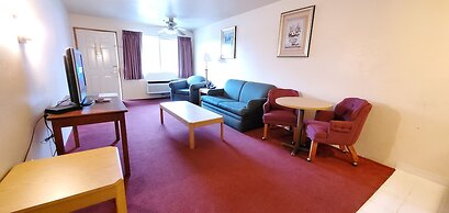 Olympic Inn & Suites