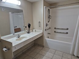 General Bragg Inn & Suites By OYO Chickamauga