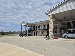 General Bragg Inn & Suites By OYO Chickamauga