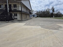 General Bragg Inn & Suites By OYO Chickamauga