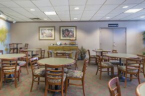 Lamplighter Inn & Suites - South