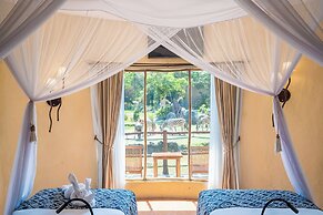 Mara River Safari Lodge