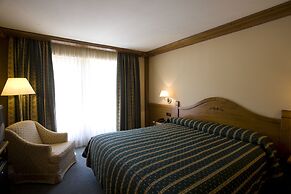 Sport Hotel Village
