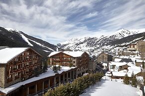 Sport Hotel Village