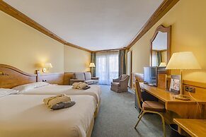 Sport Hotel Village