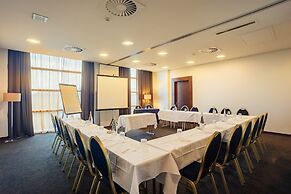Axis Porto Business & Spa Hotel