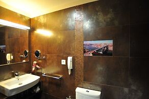 Axis Porto Business & Spa Hotel