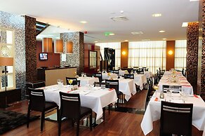 Axis Porto Business & Spa Hotel