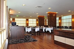 Axis Porto Business & Spa Hotel