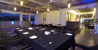 Bizz Tamanna Hotel Hinjawadi, Pune