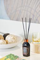 Relo' The Urban Escape