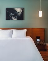 Relo' The Urban Escape