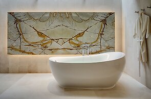 Relo' The Urban Escape